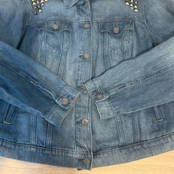 Torrid Studded Denim Jacket | Plus Blue Jean Trucker Jacket | Size 1 | Size 1X - Picture 5 of 10